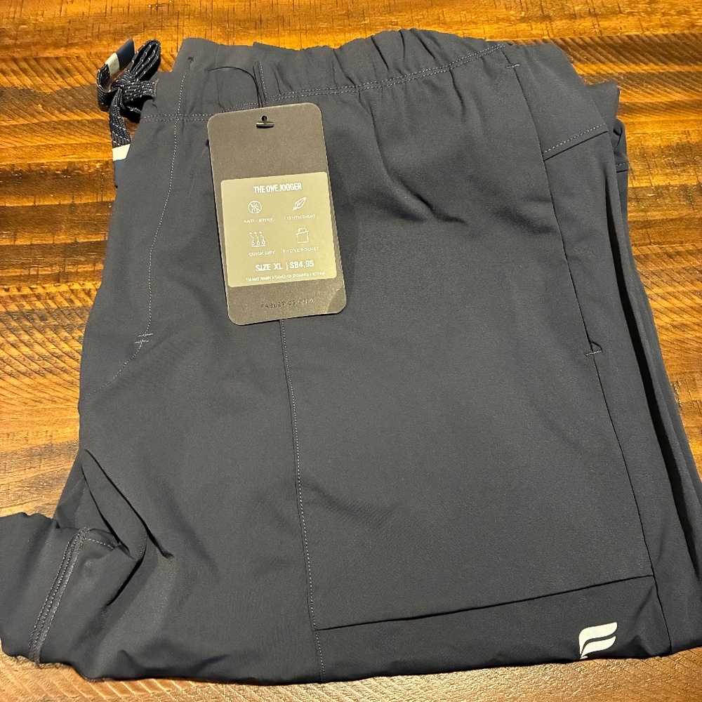 Fabletics The One Jogger (navy) Short